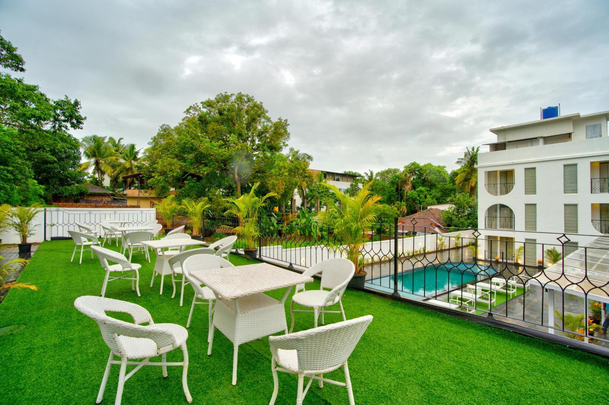 Hotel Goa Courtyard By The Porto Arpora Baga Zewnętrze zdjęcie