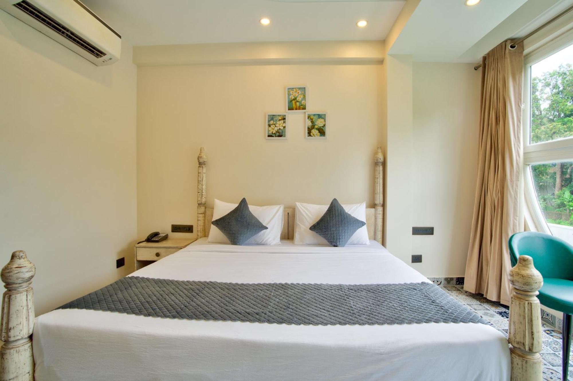 Hotel Goa Courtyard By The Porto Arpora Baga Zewnętrze zdjęcie