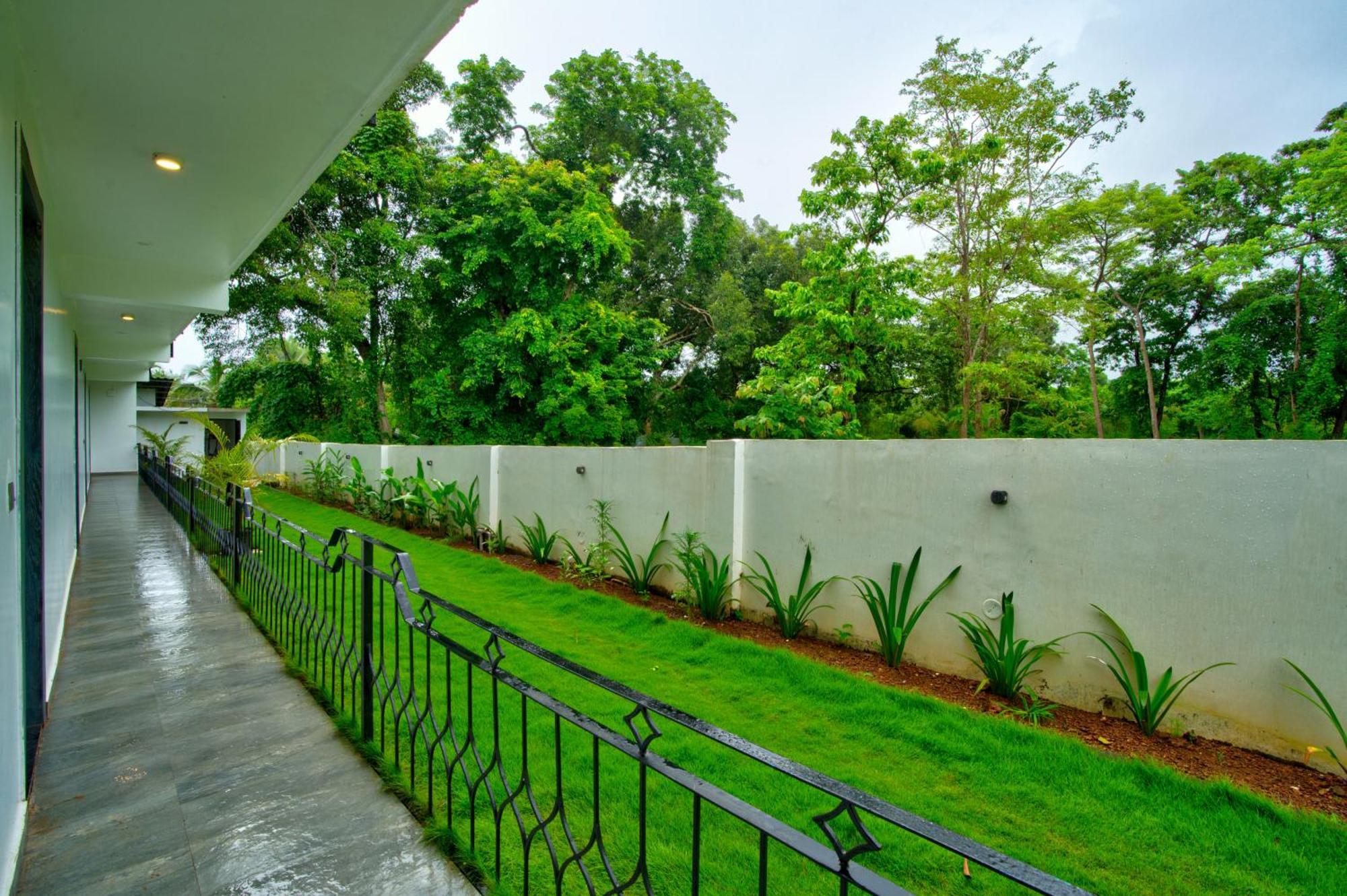 Hotel Goa Courtyard By The Porto Arpora Baga Zewnętrze zdjęcie