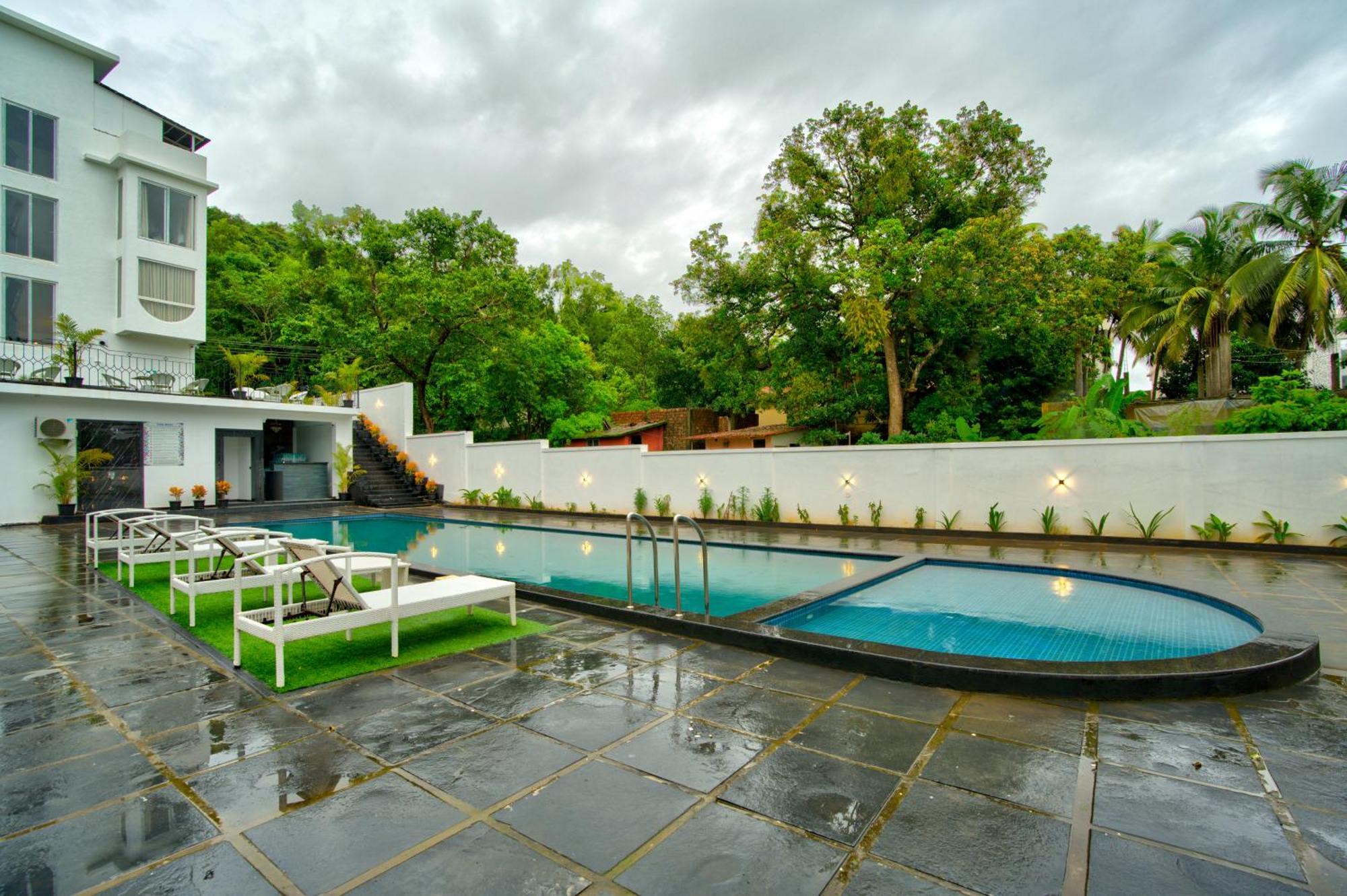 Hotel Goa Courtyard By The Porto Arpora Baga Zewnętrze zdjęcie