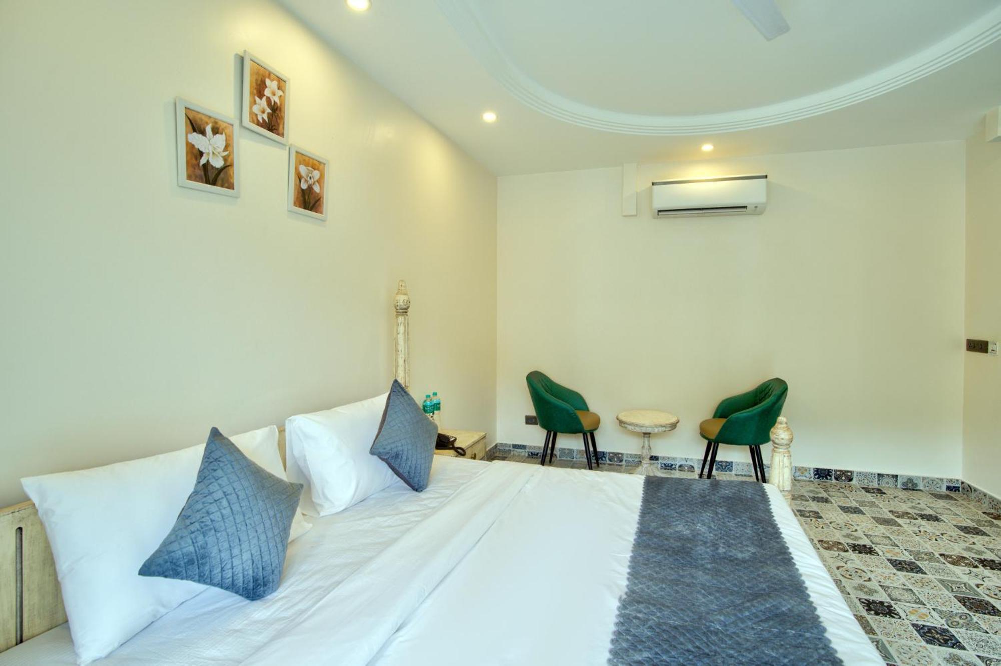 Hotel Goa Courtyard By The Porto Arpora Baga Zewnętrze zdjęcie
